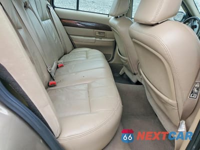 Zdjęcie 10 z 13 samochodu: 2004 MERCURY GRAND MARQUIS LS VIN:2MEFM75W74X607619 - miniatura