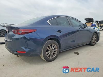 Trzecie zdjęcie samochodu z tyłu: 2019 MAZDA 3 VIN:3MZBPABLXKM113548 - miniatura