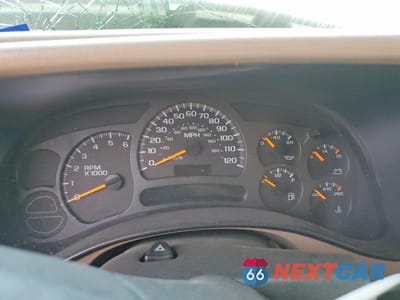 Zdjęcie 9 z 13 samochodu: 2004 CHEVROLET SUBURBAN C1500 VIN:3GNEC16Z64G212340 - miniatura