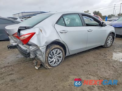 Trzecie zdjęcie samochodu z tyłu: 2017 TOYOTA COROLLA L VIN:5YFBURHE2HP613904 - miniatura