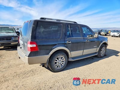 Trzecie zdjęcie samochodu z tyłu: 2008 FORD EXPEDITION EDDIE BAUER VIN:1FMFU18558LA74105 - miniatura