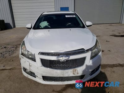 Piąte zdjęcie samochodu w środku: 2013 CHEVROLET CRUZE LT VIN:1G1PC5SB2D7186633 - miniatura