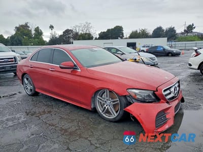 Czwarte zdjęcie samochodu z boku: 2017 MERCEDES-BENZ E 300 VIN:WDDZF4JB5HA122684 - miniatura