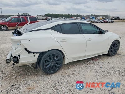 Trzecie zdjęcie samochodu z tyłu: 2021 NISSAN MAXIMA 3.5 SR VIN:1N4AA6EV4MC515392 - miniatura