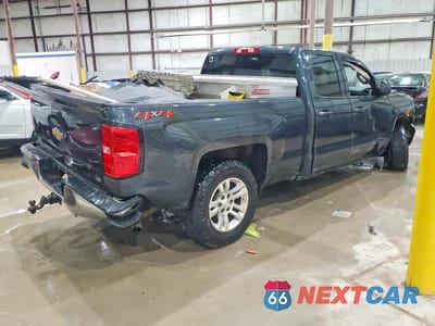 Trzecie zdjęcie samochodu z tyłu: 2019 CHEVROLET SILVERADO LD K1500 LT VIN:2GCVKPEC3K1142829 - miniatura