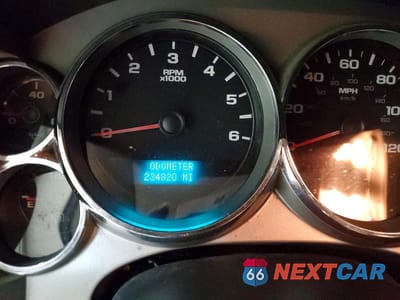 Zdjęcie 9 z 11 samochodu: 2011 GMC SIERRA K1500 SLE VIN:3GTP2VE39BG341453 - miniatura