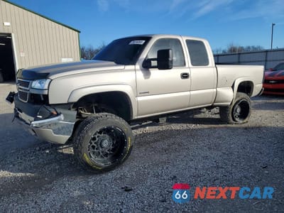 2005 CHEVROLET SILVERADO K2500 HEAVY DUTY 1GCHK29265E321578 - główne zdjęcie licytacji z USA - miniatura
