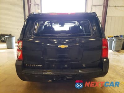 Zdjęcie 6 z 13 samochodu: 2016 CHEVROLET SUBURBAN K1500 LT VIN:1GNSKHKC0GR389342 - miniatura