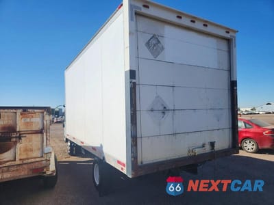 Trzecie zdjęcie samochodu z tyłu: 2012 ISUZU NPR HD BOX TRUCK VIN:JALC4W162C7002768 - miniatura
