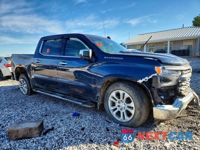 Czwarte zdjęcie samochodu z boku: 2023 CHEVROLET SILVERADO K1500 LTZ VIN:3GCUDGE82PG111734 - miniatura