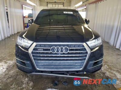 Piąte zdjęcie samochodu w środku: 2017 AUDI Q7 PREMIUM PLUS VIN:WA1LAAF76HD055247 - miniatura