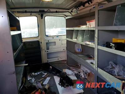 Zdjęcie 10 z 13 samochodu: 2002 CHEVROLET EXPRESS G2500 VIN:1GCGG25R521145111 - miniatura