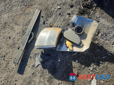 Zdjęcie 12 z 12 samochodu: 2012 CHEVROLET SILVERADO K1500 LS VIN:3GCPKREA1CG273303 - miniatura