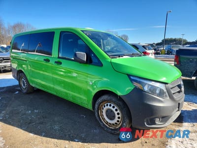 Czwarte zdjęcie samochodu z boku: 2018 MERCEDES-BENZ METRIS VIN:WD4PG2EE3J3497271 - miniatura