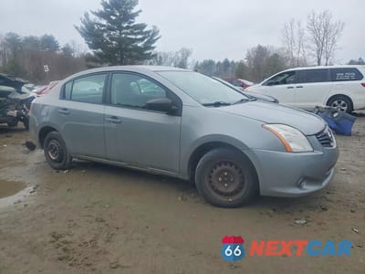 Czwarte zdjęcie samochodu z boku: 2012 NISSAN SENTRA 2.0 VIN:3N1AB6AP9CL637685 - miniatura