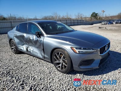 Czwarte zdjęcie samochodu z boku: 2019 VOLVO S60 T5 MOMENTUM VIN:7JR102FK2KG014115 - miniatura