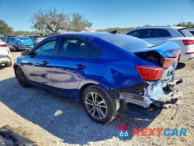 Drugie zdjęcie samochodu z przodu: 2022 KIA FORTE LXS VIN:3KPF24AD0NE419297 - miniatura