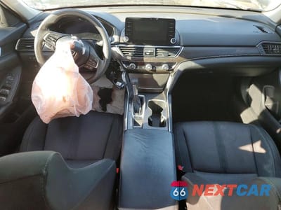 Zdjęcie 8 z 13 samochodu: 2018 HONDA ACCORD EX VIN:1HGCV1F43JA210944 - miniatura