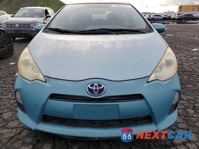 Piąte zdjęcie samochodu w środku: 2012 TOYOTA PRIUS C THREE VIN:JTDKDTB36D1044770 - miniatura