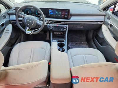 Zdjęcie 8 z 12 samochodu: 2024 HYUNDAI SONATA SEL VIN:KMHL64JA3RA368315 - miniatura