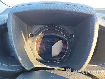 Zdjęcie 9 z 11 samochodu: 2012 TOYOTA SCION XD VIN:JTKKU4B40C1024052 - miniatura