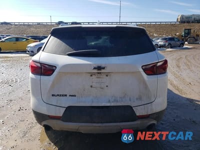 Zdjęcie 6 z 12 samochodu: 2022 CHEV BLAZER VIN:3GNKBHR43NS130014 - miniatura