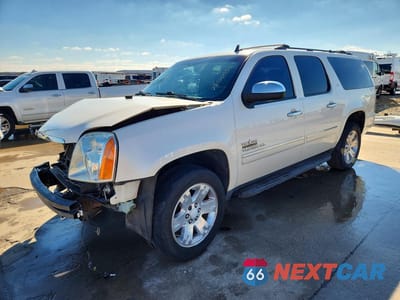 2013 GMC YUKON XL C1500 SLT 1GKS1KE00DR370042 - główne zdjęcie licytacji z USA - miniatura
