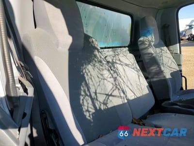Zdjęcie 11 z 13 samochodu: 2019 ISUZU NPR HD BOX TRUCK VIN:JALC4W161K7007541 - miniatura