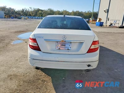 Zdjęcie 6 z 11 samochodu: 2009 MERCEDES-BENZ C 300 VIN:WDDGF54X09R046783 - miniatura