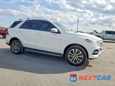 Czwarte zdjęcie samochodu z boku: 2018 MERCEDES-BENZ GLE 350 VIN:4JGDA5JB9JB052742 - miniatura