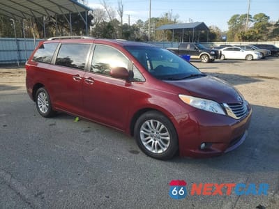 Czwarte zdjęcie samochodu z boku: 2015 TOYOTA SIENNA XLE 8-PASSENGER VIN:5TDYK3DC9FS621178 - miniatura