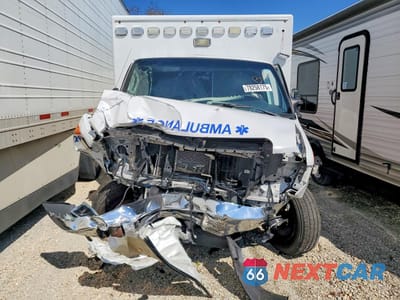Piąte zdjęcie samochodu w środku: 2022 FORD ECONOLINE - AMBULANCE VIN:1FDXE4FN3NDC07228 - miniatura
