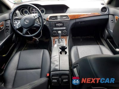 Zdjęcie 8 z 11 samochodu: 2013 MERCEDES-BENZ C 300 4MATIC VIN:WDDGF8ABXDR269612 - miniatura