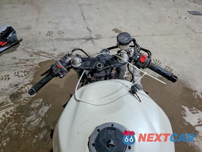 Zdjęcie 7 z 10 samochodu: 2004 SUZUKI GSX-R600 K VIN:JS1GN7CA842108111 - miniatura