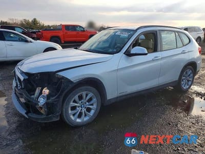 2013 BMW X1 XDRIVE28I WBAVL1C55DVR87811 - główne zdjęcie licytacji z USA - miniatura