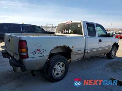 Trzecie zdjęcie samochodu z tyłu: 2000 CHEVROLET SILVERADO K1500 VIN:1GCEK19T2YZ234991 - miniatura