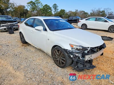 Czwarte zdjęcie samochodu z boku: 2016 LEXUS IS 200T VIN:JTHBA1D29G5021304 - miniatura
