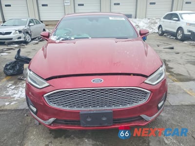 Piąte zdjęcie samochodu w środku: 2019 FORD FUSION TITANIUM VIN:3FA6P0D92KR153180 - miniatura