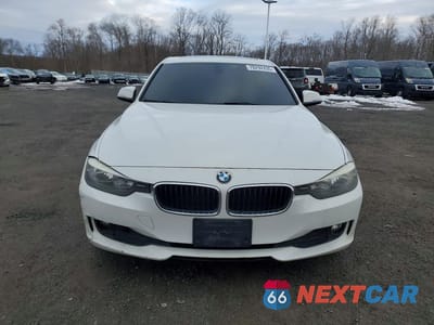 Piąte zdjęcie samochodu w środku: 2014 BMW 320 I XDRIVE VIN:WBA3C3G58ENS70592 - miniatura
