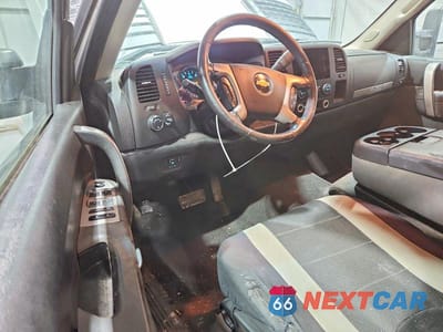 Zdjęcie 8 z 12 samochodu: 2011 CHEVROLET SILVERADO K2500 HEAVY DUTY LT VIN:1GC1KXCG4BF128810 - miniatura