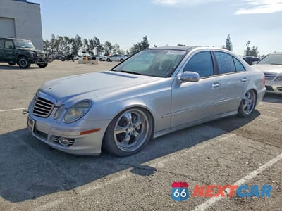 2007 MERCEDES-BENZ E 550 WDBUF72X87B021999 - główne zdjęcie licytacji z USA - miniatura