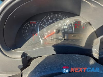 Zdjęcie 9 z 12 samochodu: 2015 NISSAN MICRA VIN:3N1CK3CP6FL244509 - miniatura