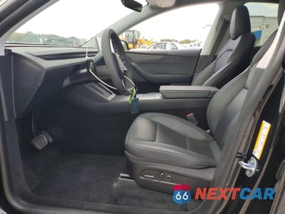 Zdjęcie 7 z 13 samochodu: 2026 TESLA MODEL Y VIN:7SAYGDEE0TA473655 - miniatura