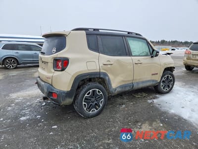 Trzecie zdjęcie samochodu z tyłu: 2016 JEEP RENEGADE TRAILHAWK VIN:ZACCJBCTXGPD41888 - miniatura