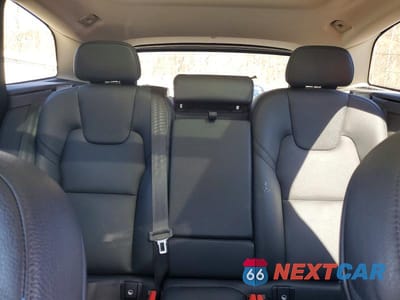 Zdjęcie 10 z 13 samochodu: 2023 VOLVO XC60 PLUS VIN:YV4L12RN7P1375177 - miniatura