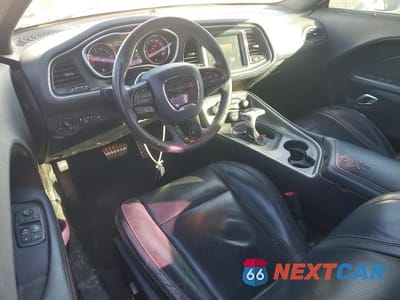 Zdjęcie 8 z 12 samochodu: 2016 DODGE CHALLENGER SXT VIN:2C3CDZAG1GH309620 - miniatura