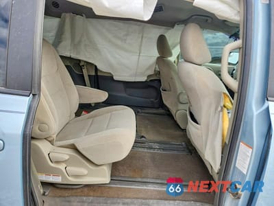 Zdjęcie 11 z 13 samochodu: 2016 TOYOTA SIENNA LE 8 PASSENGER VIN:5TDKK3DC2GS760768 - miniatura