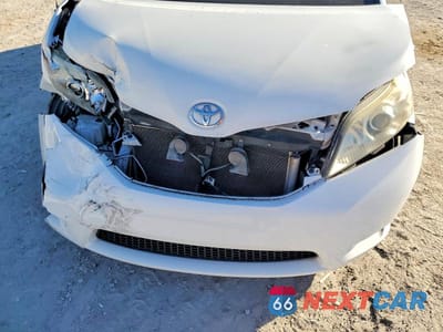 Zdjęcie 12 z 12 samochodu: 2014 TOYOTA SIENNA LE VIN:5TDKK3DC5ES500068 - miniatura