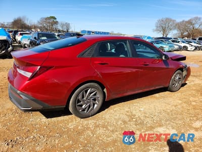 Trzecie zdjęcie samochodu z tyłu: 2024 HYUNDAI ELANTRA SEL VIN:KMHLM4DG3RU693051 - miniatura