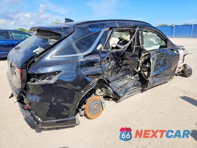 Trzecie zdjęcie samochodu z tyłu: 2022 GENESIS GV70 BASE VIN:KMUMCDTC3NU036607 - miniatura